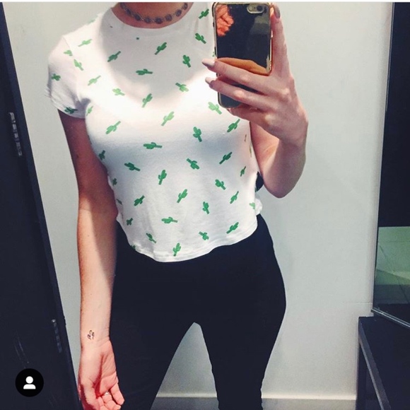 Cactus Print Cropped Tee - Picture 2 of 2